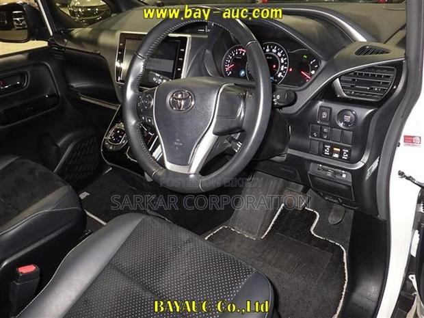 Toyota Voxy ZS Kiramiki 2021
