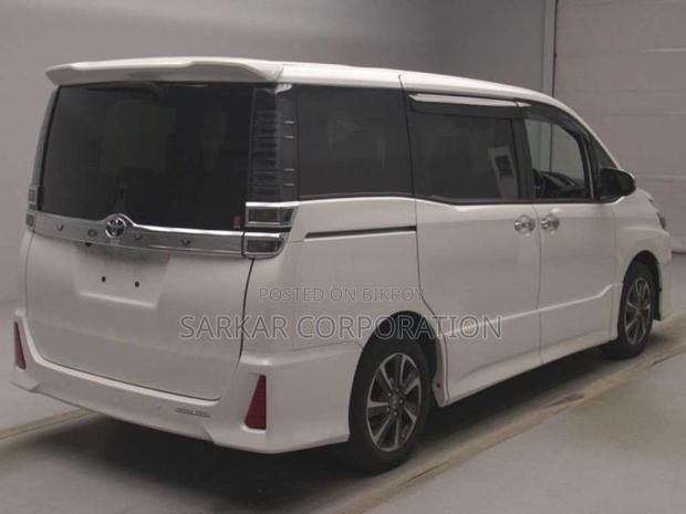 Toyota Voxy ZS Kiramiki 2021