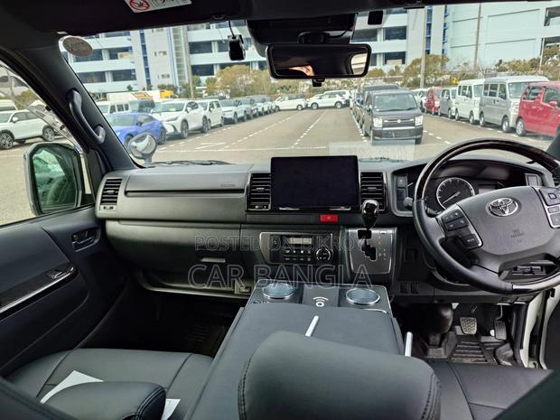 Toyota Hiace SUPER GL DARK PRIME 2022