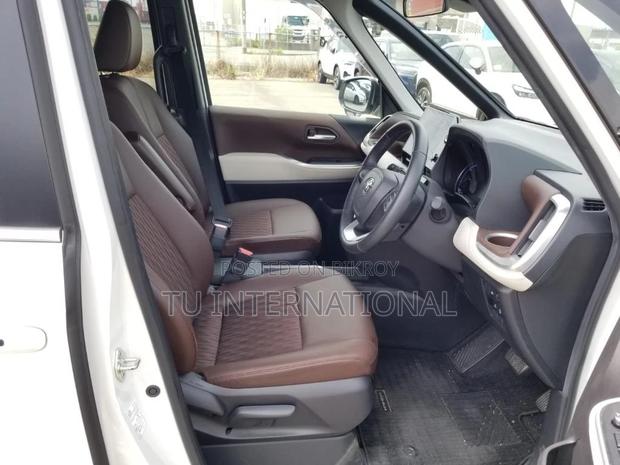 Toyota Noah Z PKG NEW SHAPE 2022