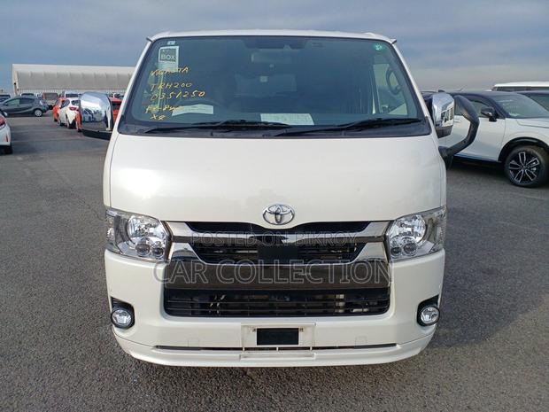 Toyota Hiace SUPER GL 2021