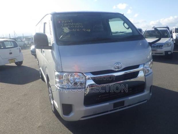 Toyota Hiace GL Dual AC 2023