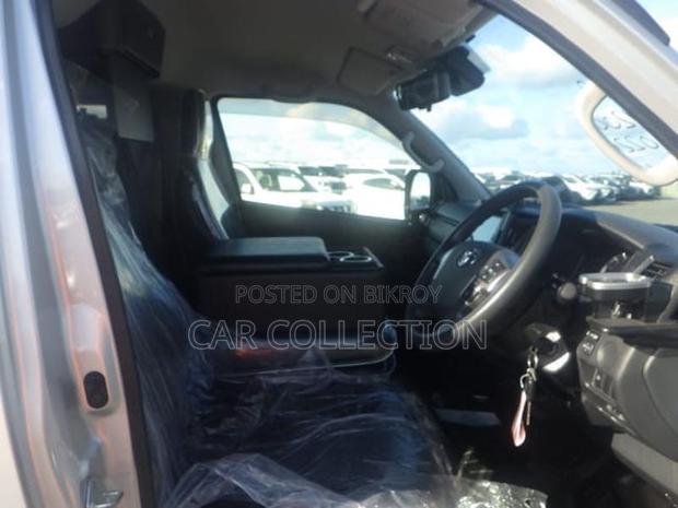 Toyota Hiace GL Dual AC 2023