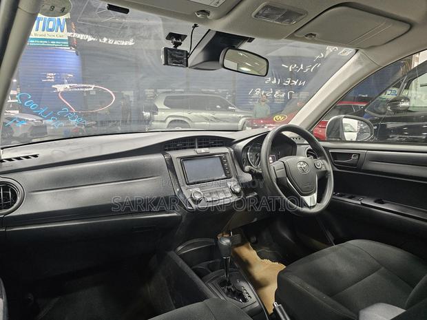 Toyota Axio EX Hybrid | Grade 5 2020