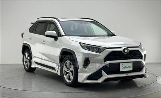 Toyota RAV4 G Hybrid Pearl 2021