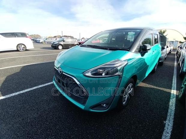 Toyota Sienta G Cureo 2020