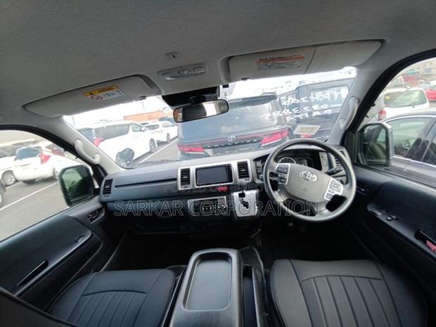 Toyota Hiace Super GL 2020