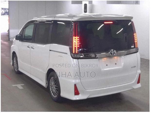 Toyota Noah WXB NON HYBRID 2021