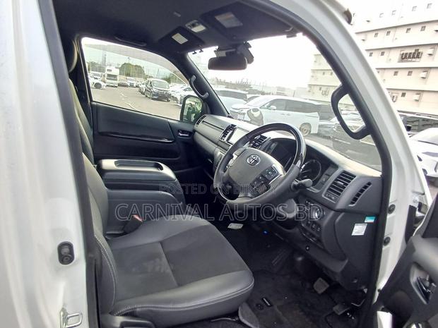 Toyota Hiace SUPER GL DARK PRIME 2023