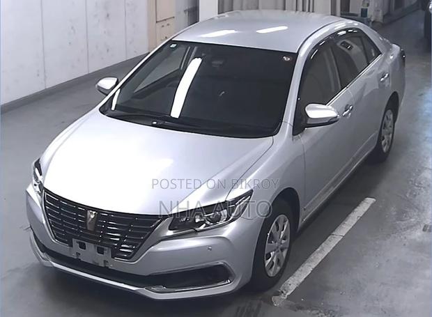 Toyota Premio FL 2020