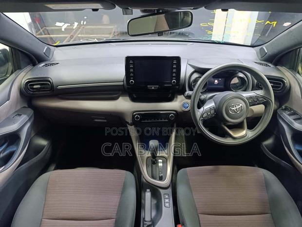 Toyota Yaris G READY SHOWROOM 2020