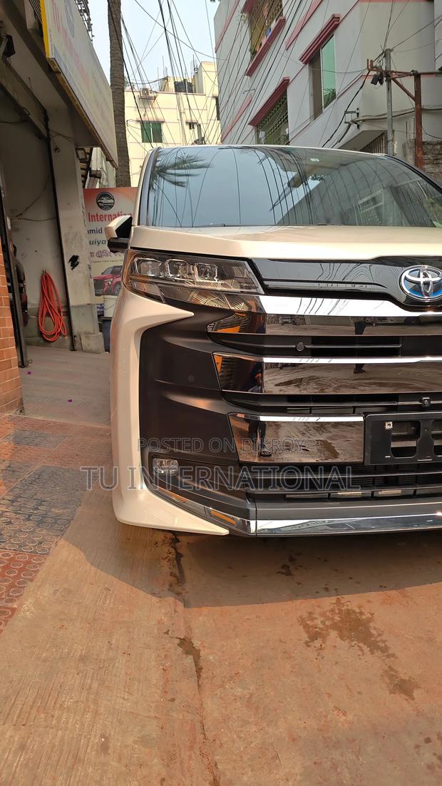 Toyota Noah SZ-PACKAGE 2022