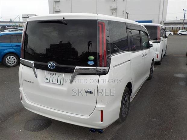 Toyota Esquire Gi Package 2021
