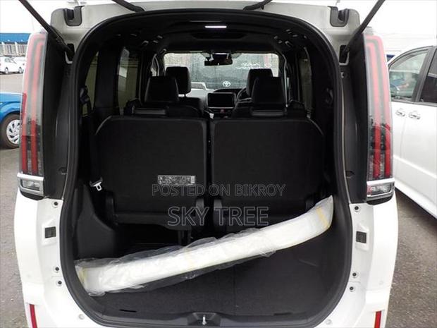 Toyota Esquire Gi Package 2021