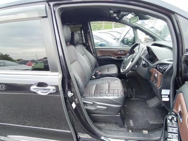 Toyota Esquire GI 2020