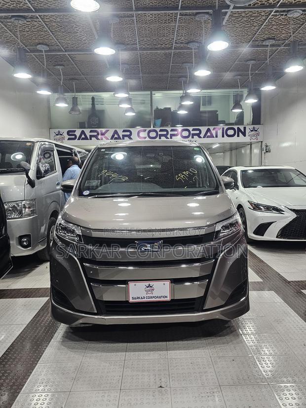 Toyota Noah X Package 2020