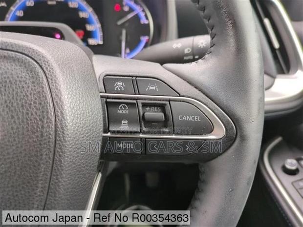 Toyota Voxy Non Hybrid SZ Black 2022
