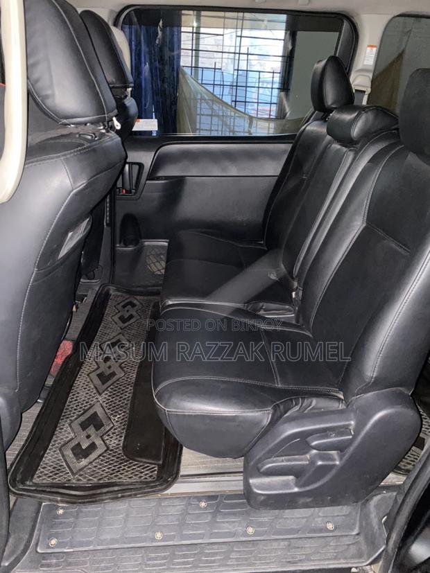 Toyota Noah X 2014