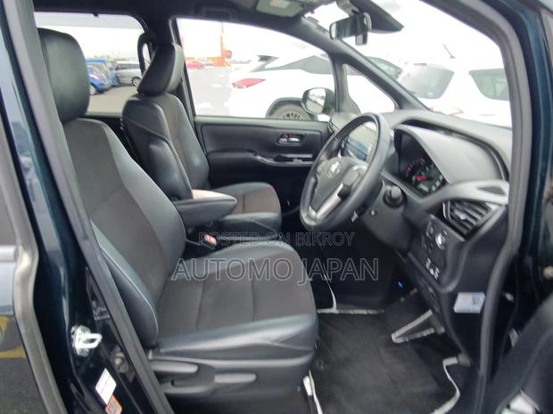 Toyota Noah Si WXB 2020