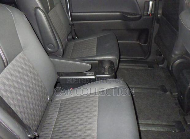 Toyota Noah S-Z 2022