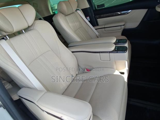 Toyota Alphard EXECUTIVE PKG HYB 2020