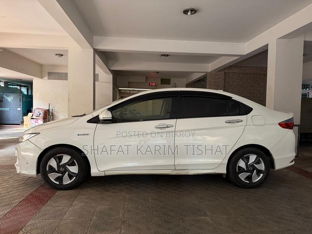Honda Grace LX 2016