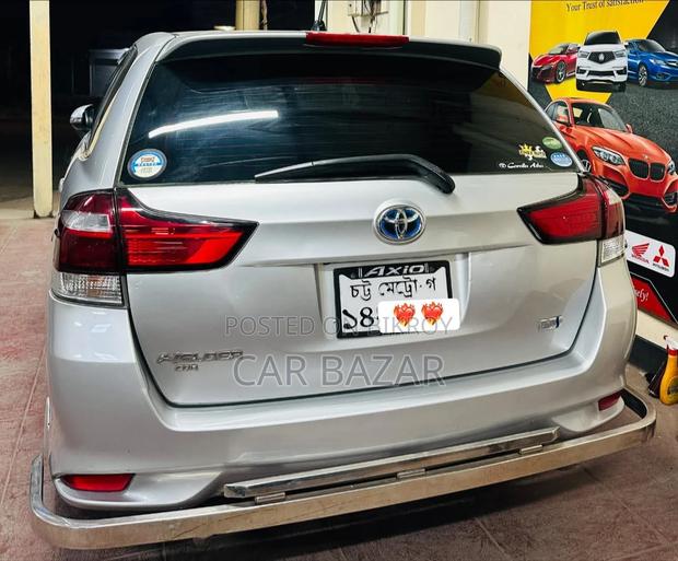 Toyota Fielder G PKG HYBRID 2017