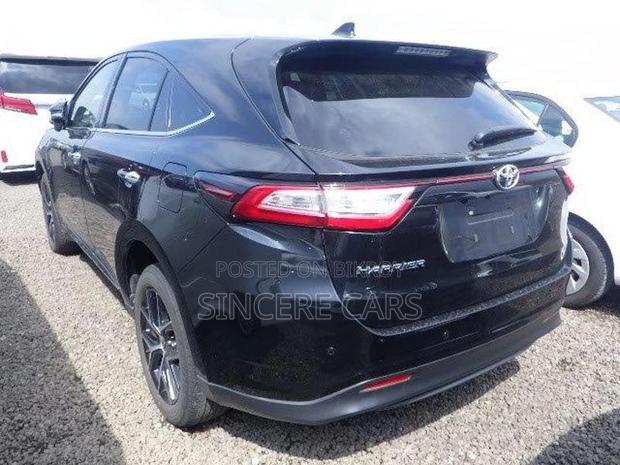 Toyota Harrier PREMIUM 4.5 NON HYB 2020