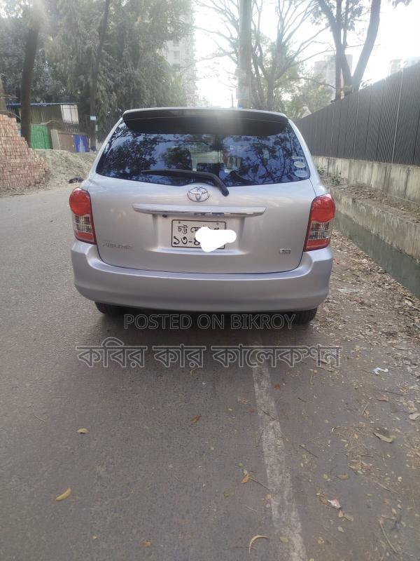 Toyota Fielder silver 2012