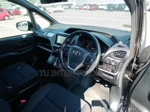 Toyota Noah 1 DOOR POWER KEY 2021