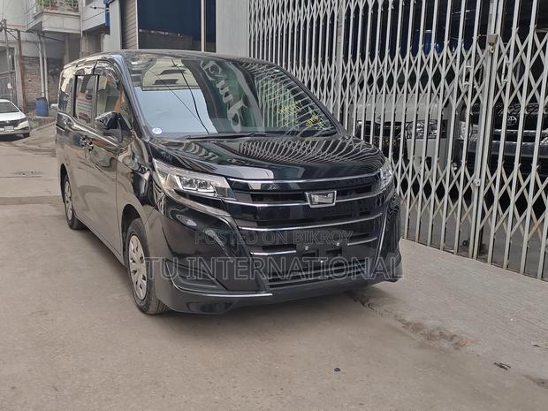 Toyota Noah X NON HYBRID 2020