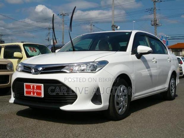 Toyota Axio HYBRID 2021