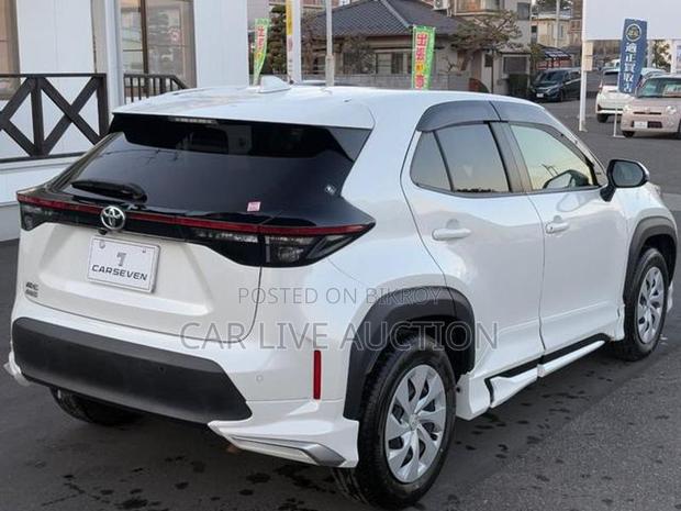 Toyota Yaris Cross Hybrid X 2021