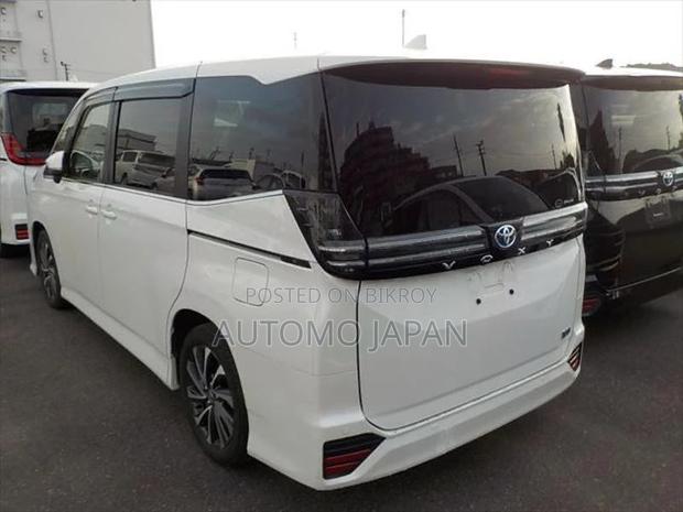 Toyota Voxy SZ 2022