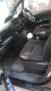 Toyota Noah Hybrid 2017 for sale