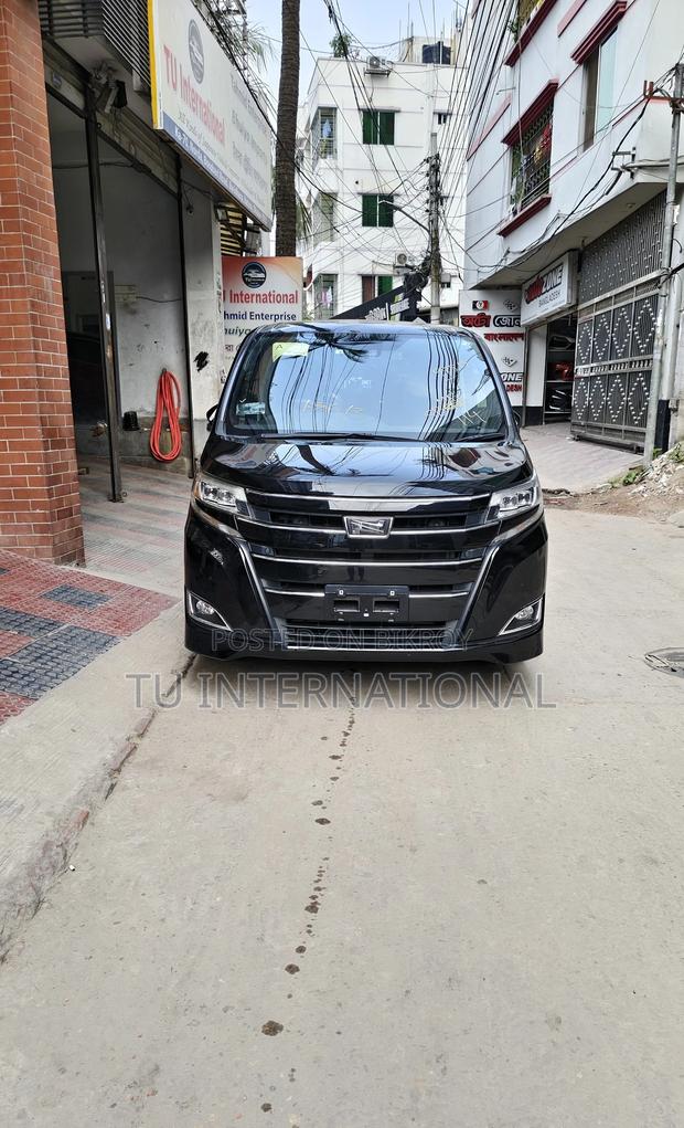 Toyota Esquire GI PREMIUM 2021