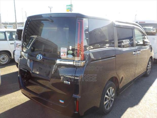 Toyota Esquire GIP Pack. 2021