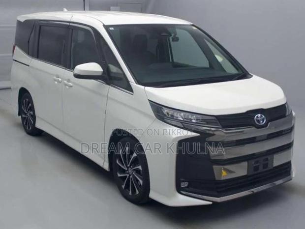 Toyota Noah SZ Leg Rest 2023