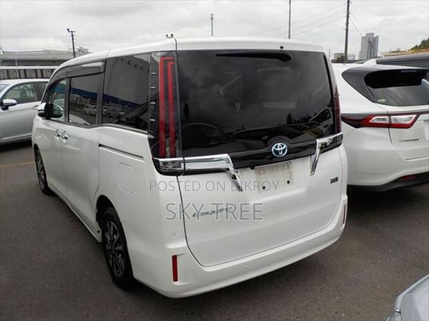 Toyota Esquire Gi Pack. 2020