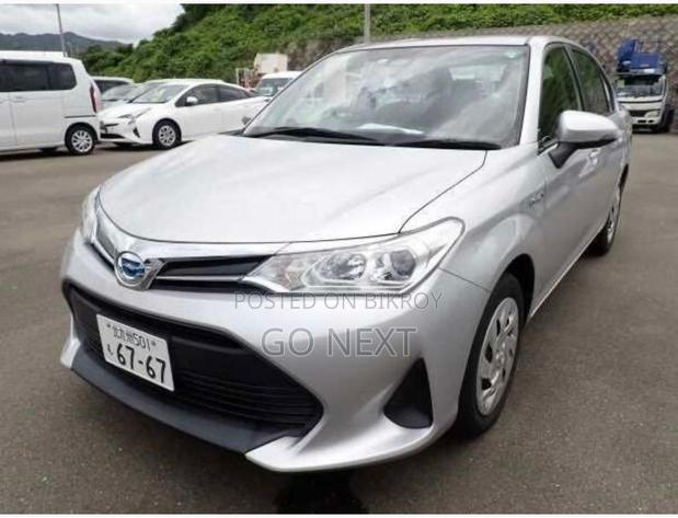 Toyota Axio EX Hybrid 2020