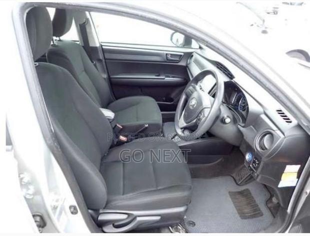 Toyota Axio EX Hybrid 2020