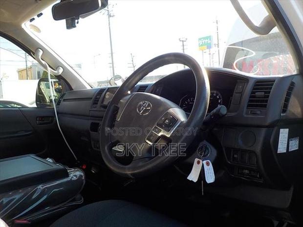 Toyota Hiace AMBULANCE.... 2020
