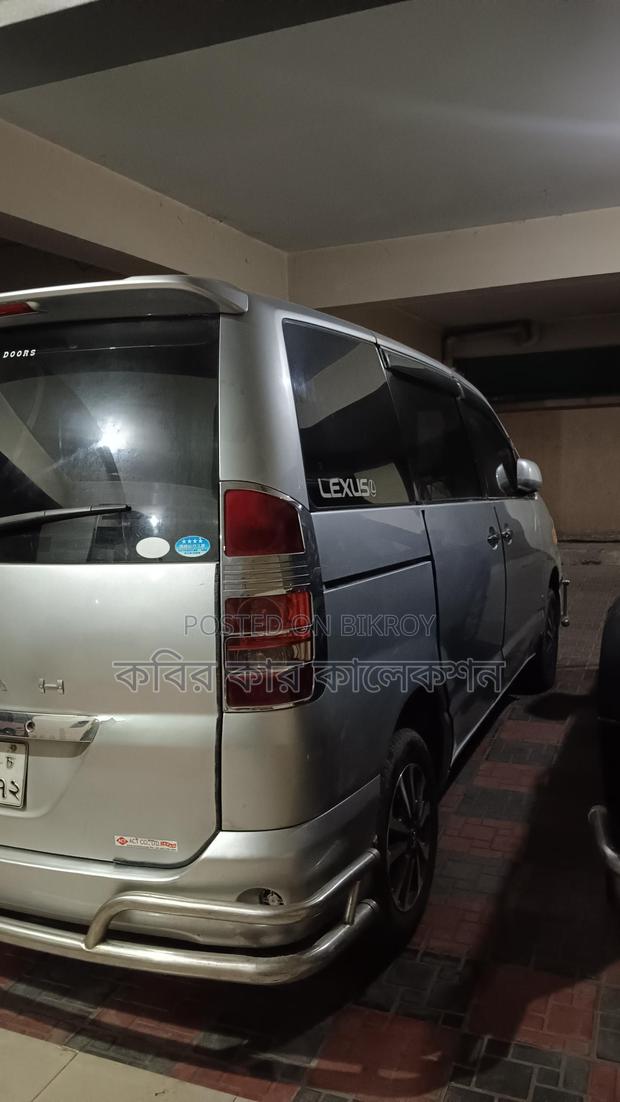 Toyota Noah x 2003