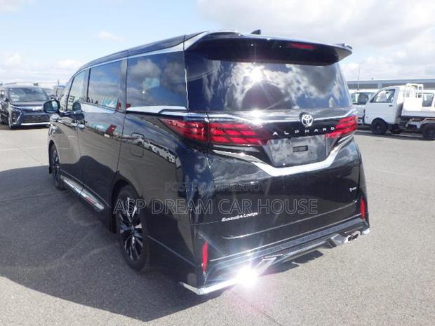 Toyota Alphard New Shape Black 2022