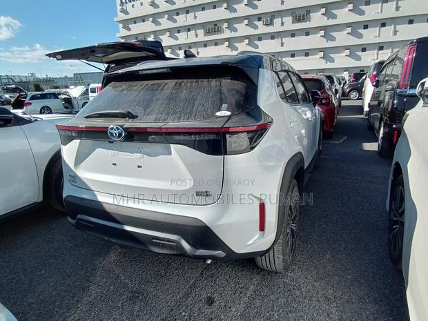 Toyota Yaris Cross Z ADVANCE Pkg, DRL 2022