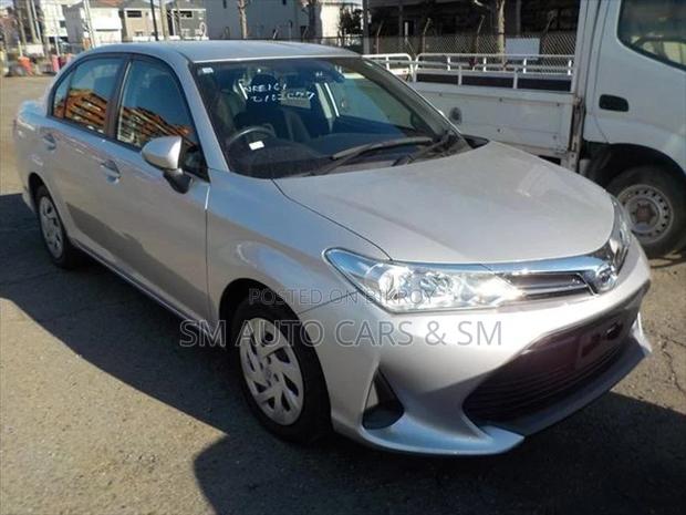 Toyota Axio Non Hybrid EX Silver 2021