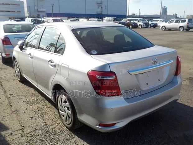 Toyota Axio Non Hybrid EX Silver 2021