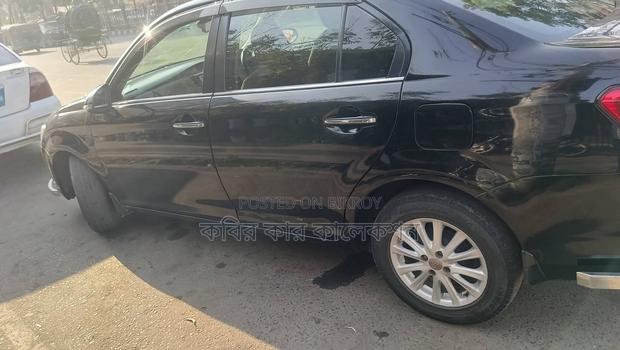 Toyota Axio G push start 2012