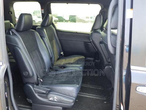 Toyota Esquire Gi Premium HV Black 2021