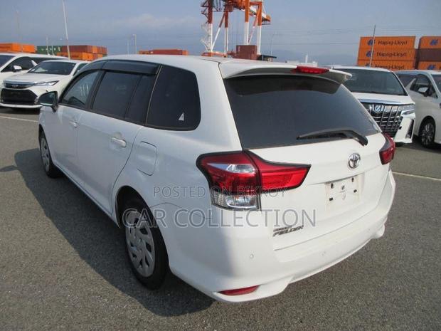 Toyota Fielder Ex 2020